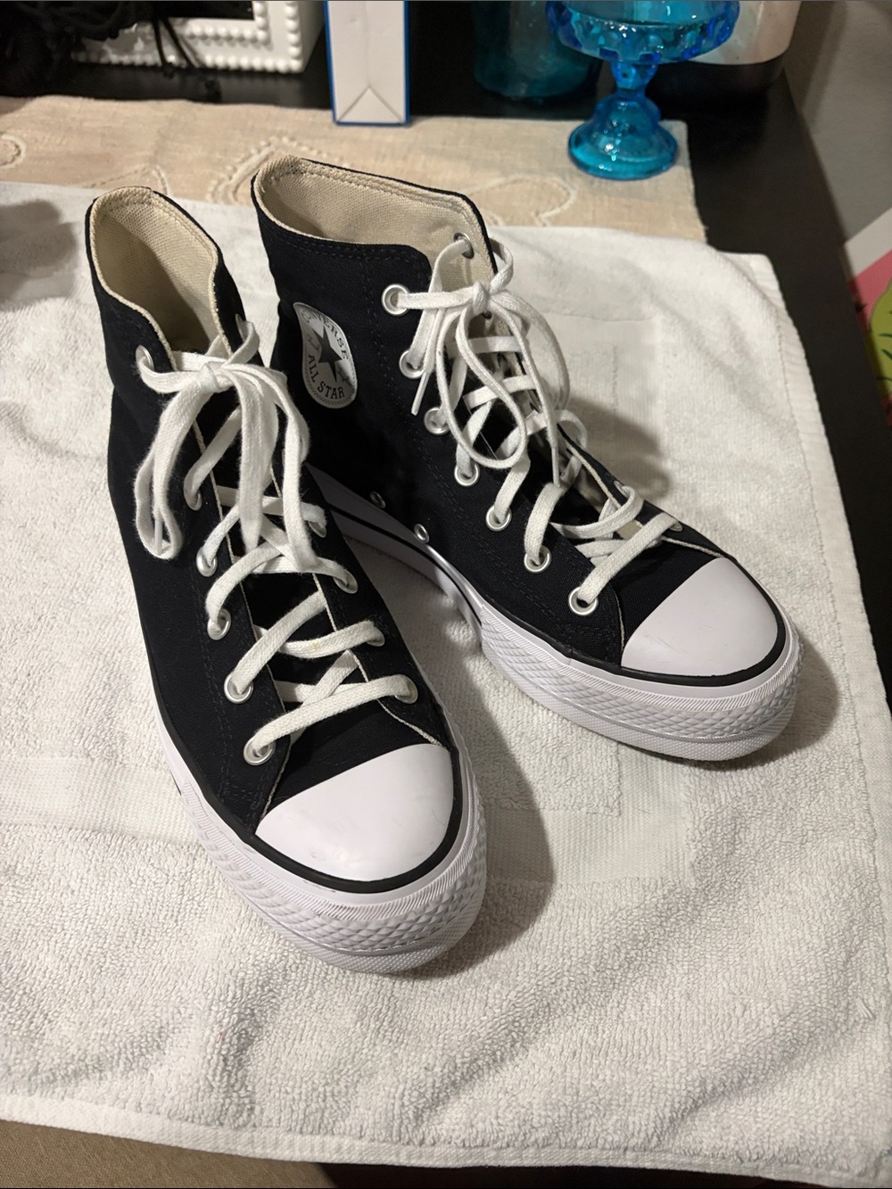 Converse Platform High Top Sneakers in Black and White Women’s 8